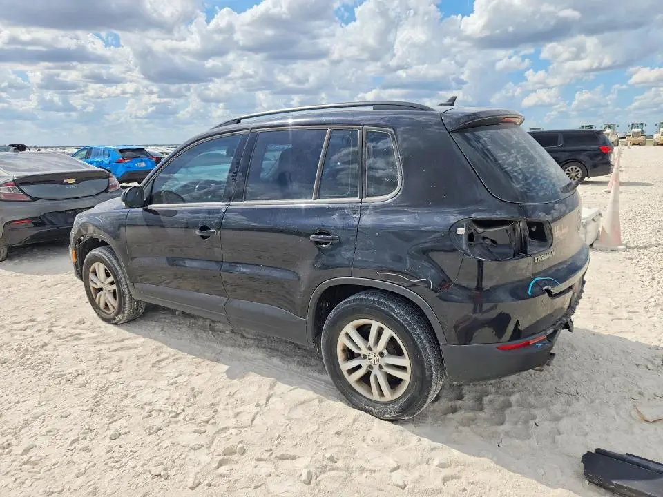2017 VOLKSWAGEN TIGUAN S  