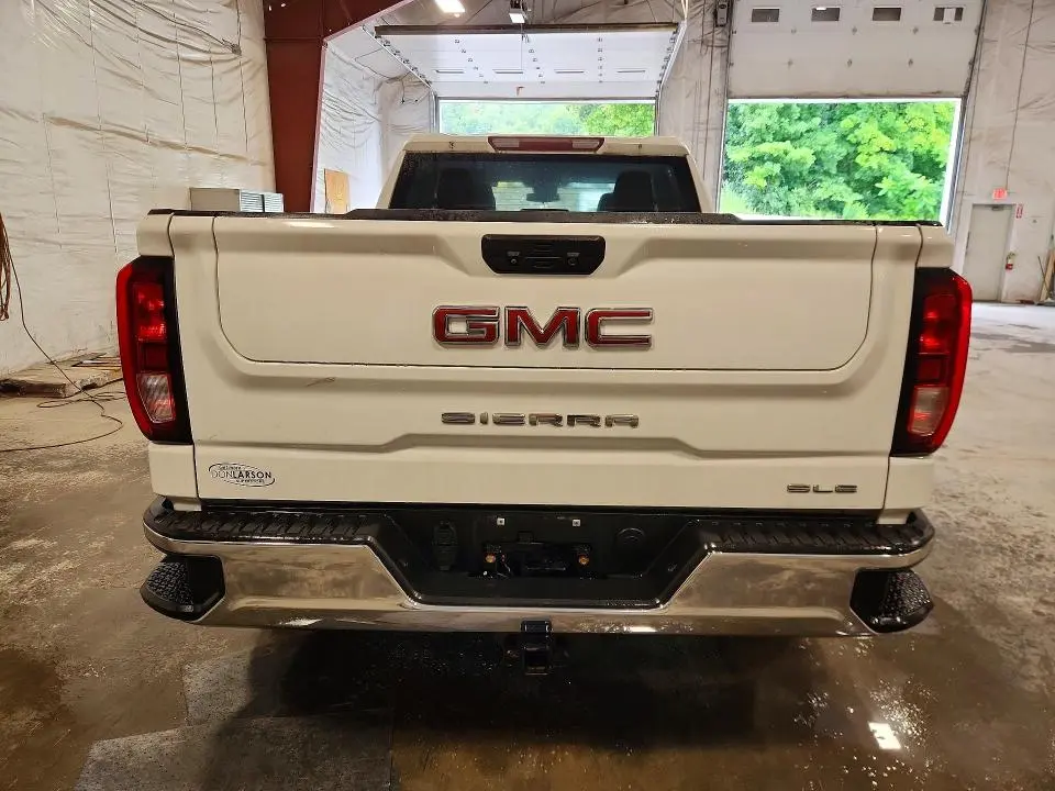 2022 GMC SIERRA K1500 SLE  