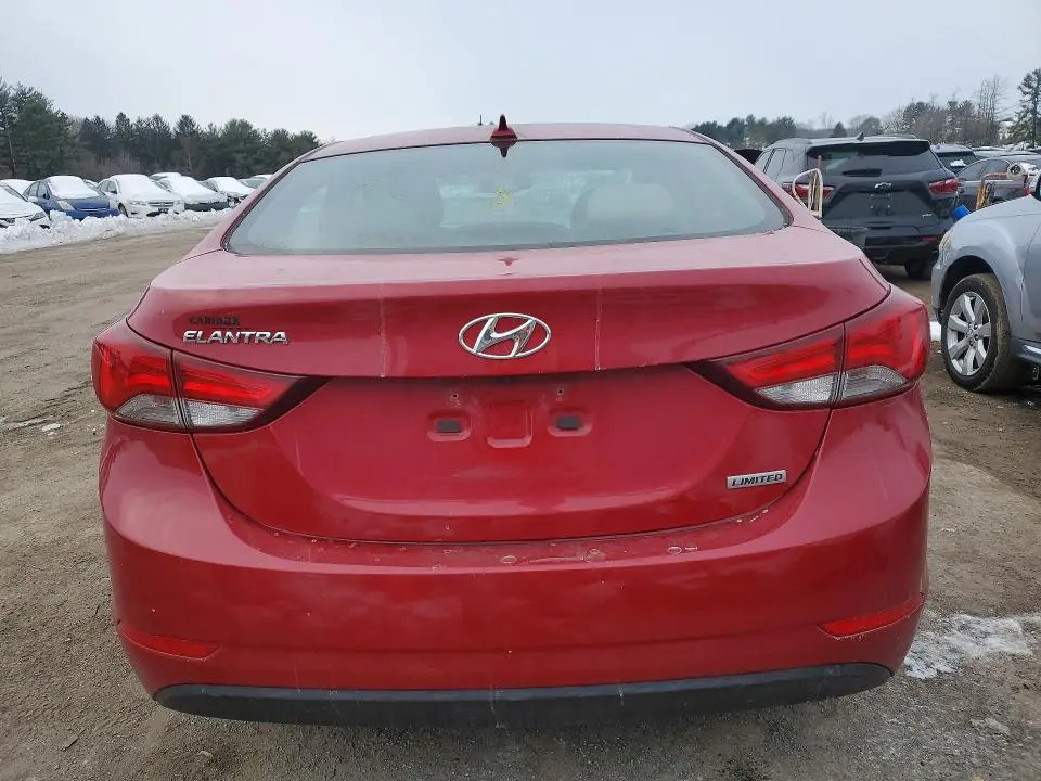 2015 HYUNDAI ELANTRA SE  