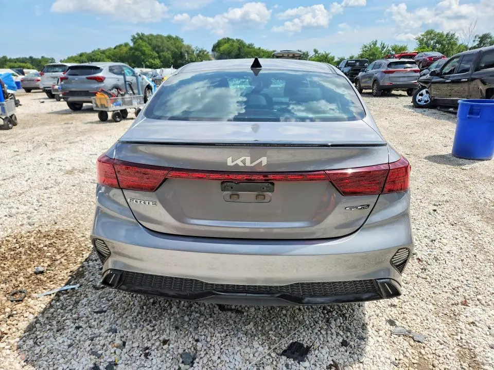 2023 KIA FORTE GT LINE  