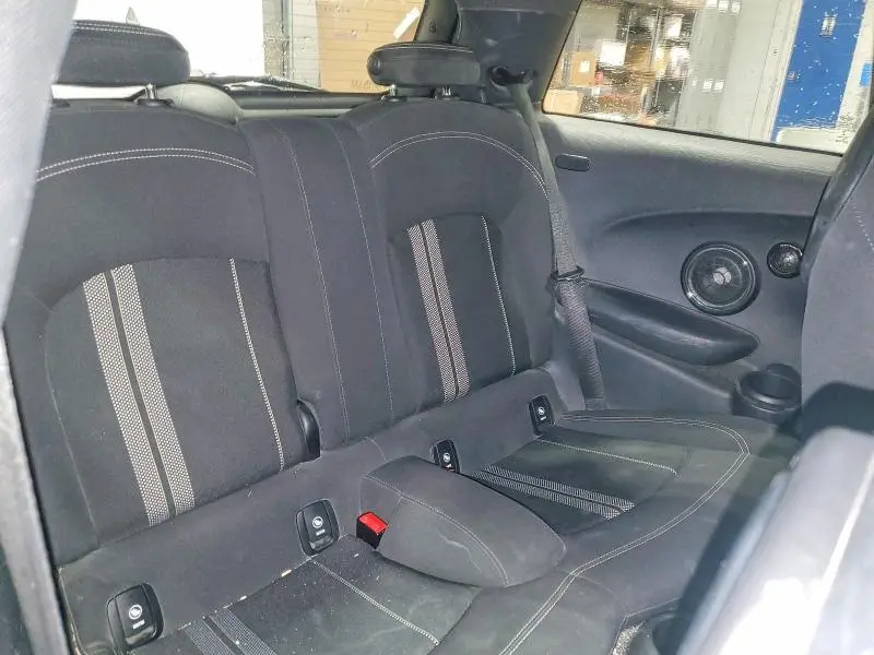 2019 MINI COOPER   