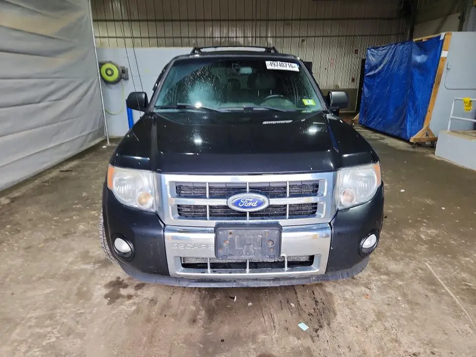 2011 FORD ESCAPE LIMITED  