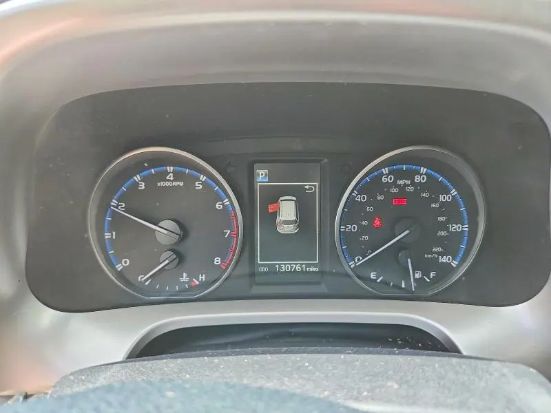 2017 TOYOTA RAV4 XLE  