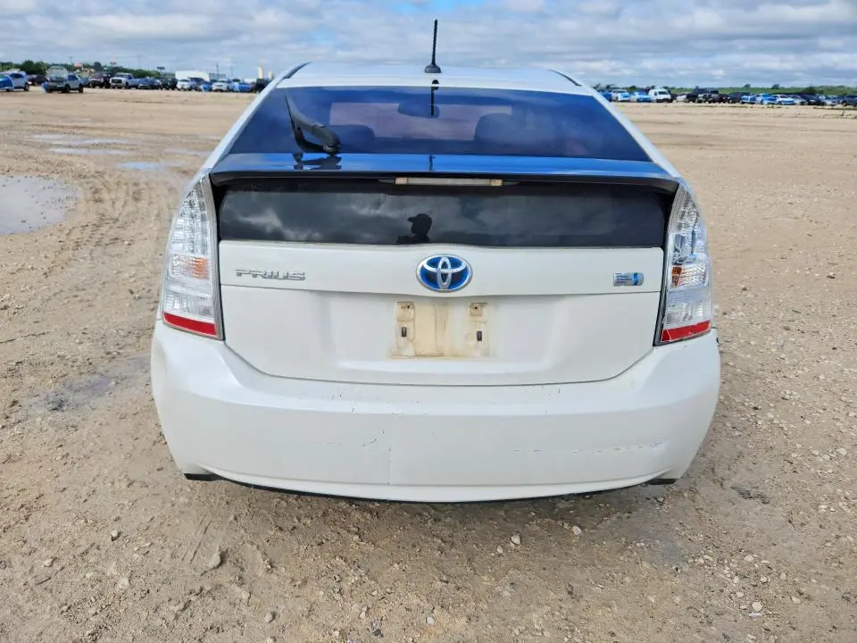 2010 TOYOTA PRIUS IV  