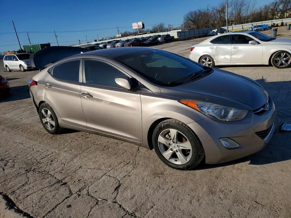 2012 HYUNDAI ELANTRA GLS  