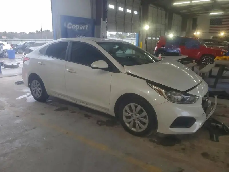 2022 HYUNDAI ACCENT SE  