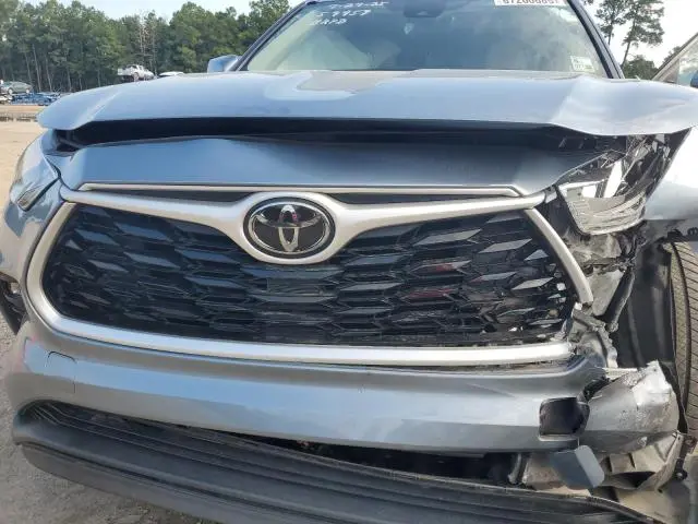 2020 TOYOTA HIGHLANDER XLE  