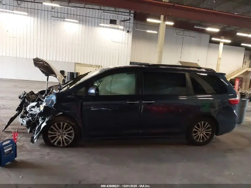 2019 TOYOTA SIENNA XLE 7 PASSENGER