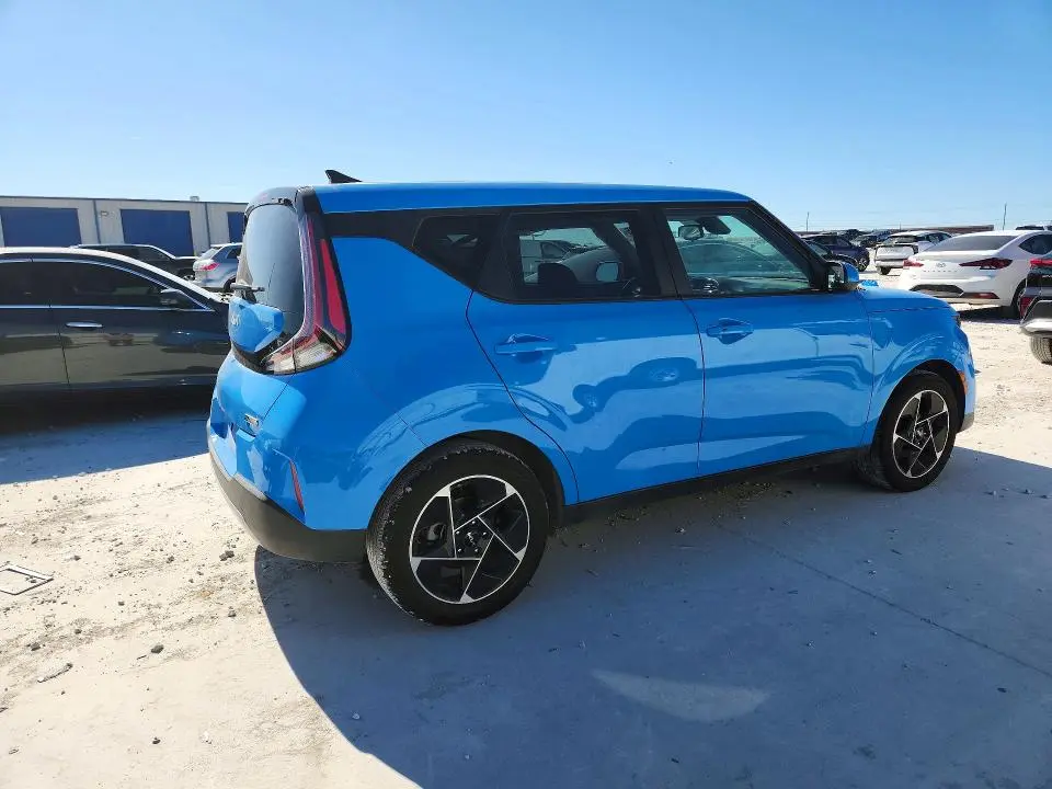 2025 KIA SOUL EX  