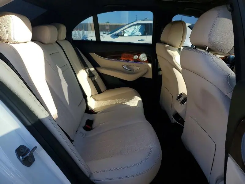 2017 MERCEDES-BENZ E 300  