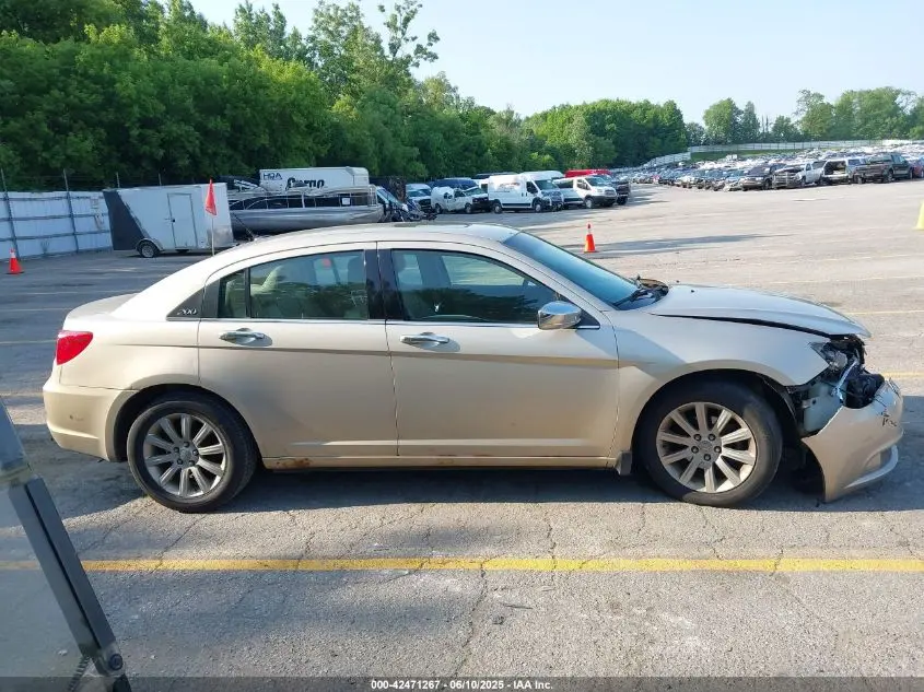2013 CHRYSLER 200 LIMITED