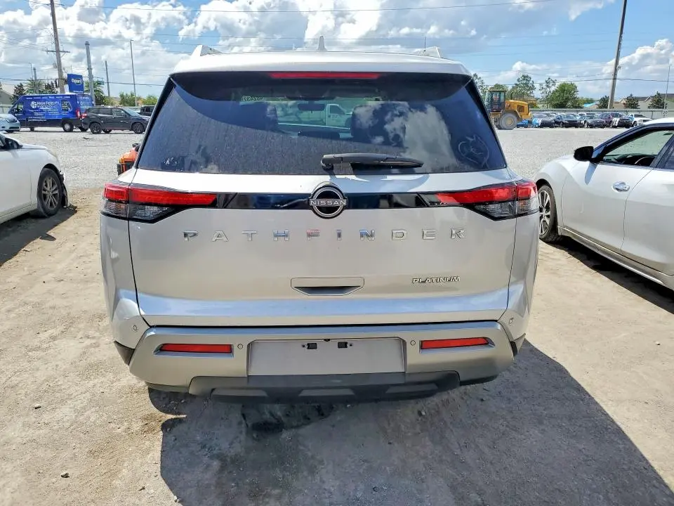 2023 NISSAN PATHFINDER PLATINUM  