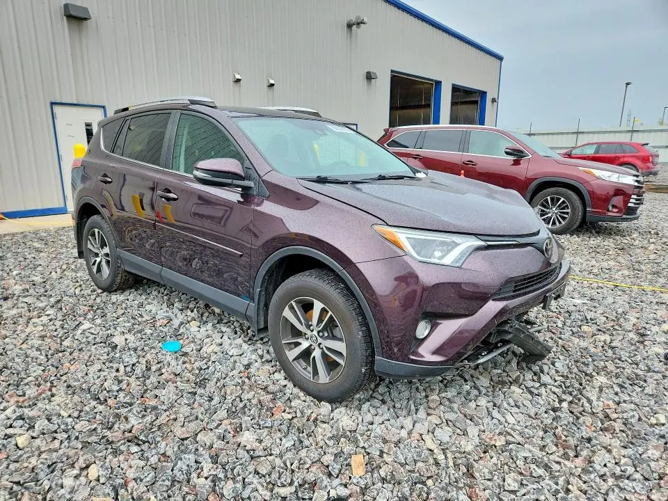 2017 TOYOTA RAV4 XLE  