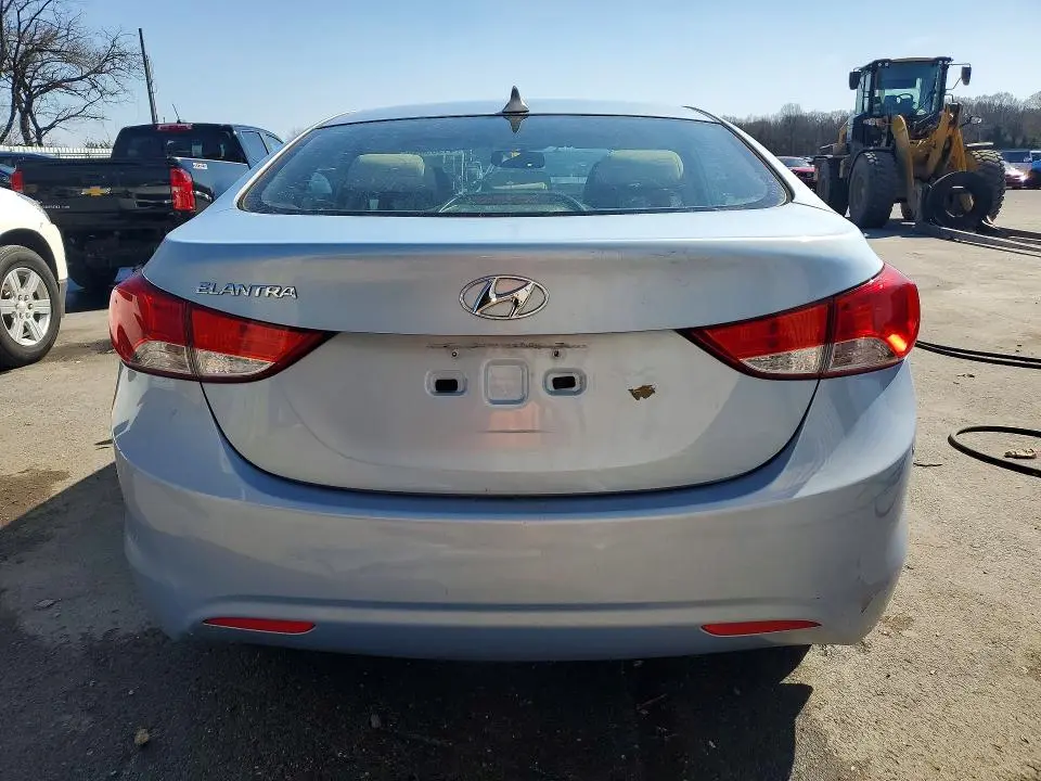 2012 HYUNDAI ELANTRA GLS  
