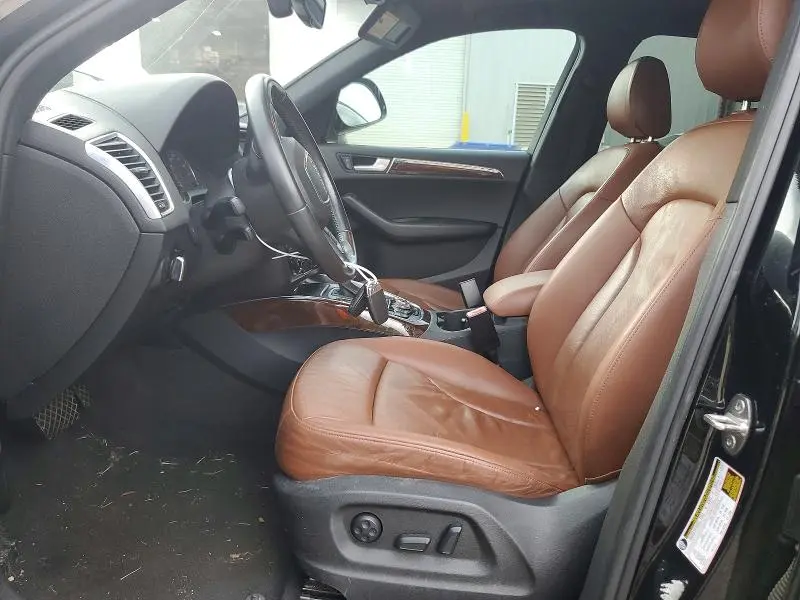 2011 AUDI Q5 PREMIUM PLUS  