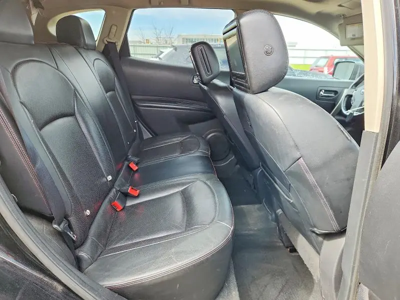 2011 NISSAN ROGUE S  