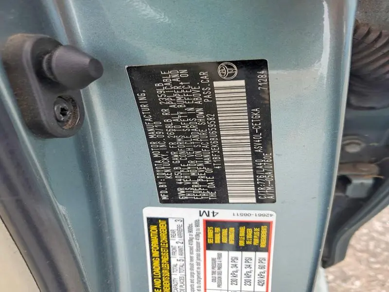2011 TOYOTA CAMRY XLE  