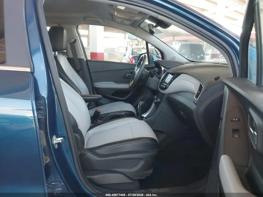 2020 CHEVROLET TRAX AWD LT