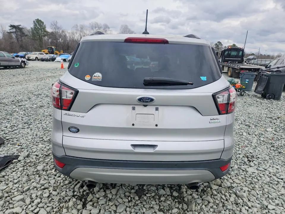 2018 FORD ESCAPE SEL  