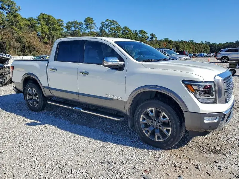 2024 NISSAN TITAN PRO-4X  