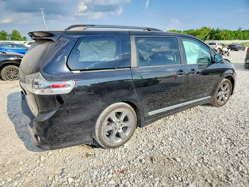 2011 TOYOTA SIENNA SPORT  