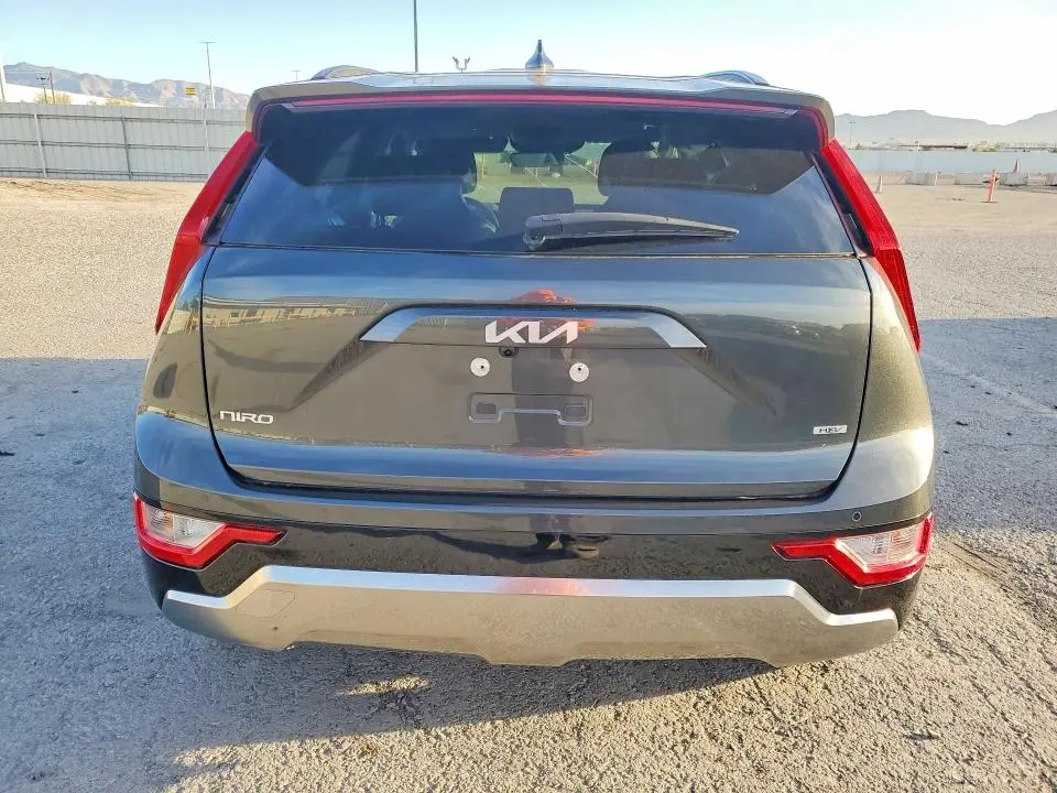 2025 KIA NIRO SX  