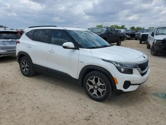 2021 KIA SELTOS EX  