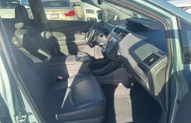 2014 TOYOTA PRIUS V   