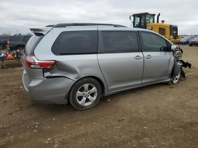 2015 TOYOTA SIENNA LE  