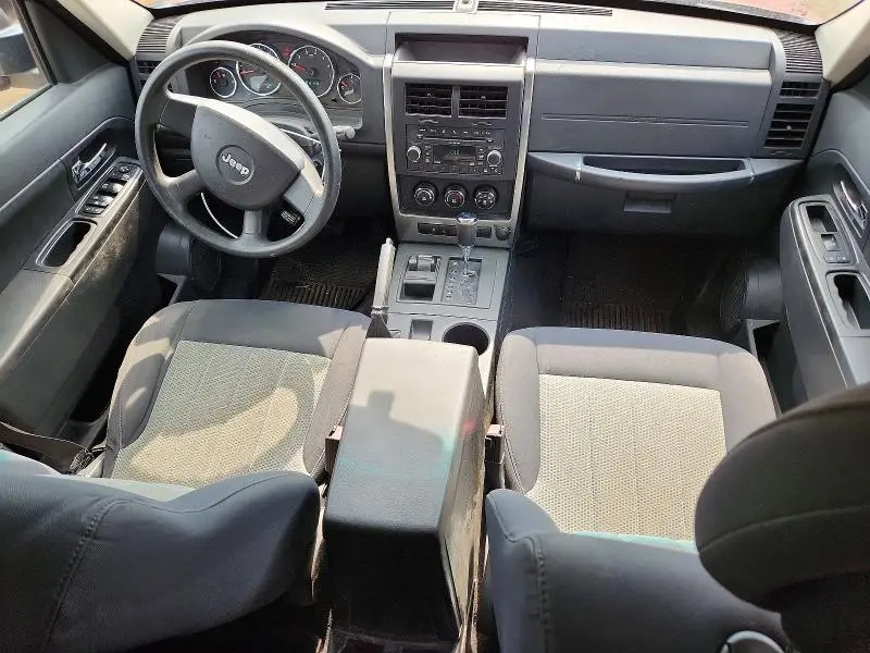 2010 JEEP LIBERTY SPORT  