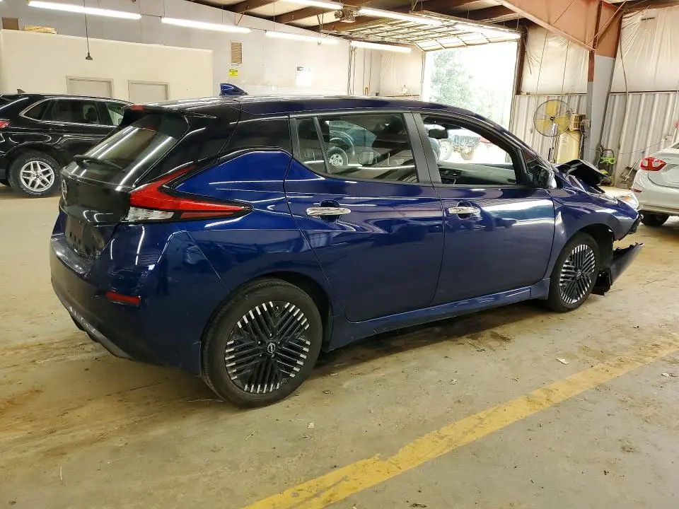 2024 NISSAN LEAF SV PLUS  