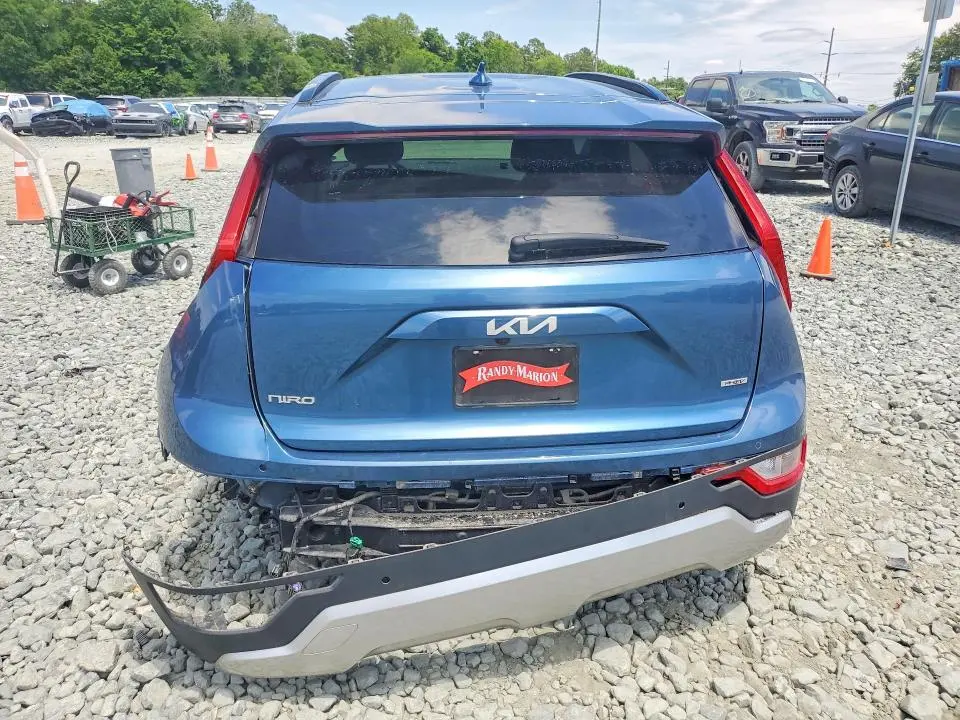 2024 KIA NIRO EX  