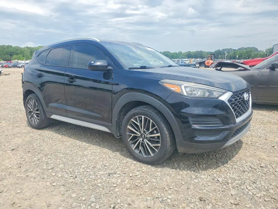 2020 HYUNDAI TUCSON SEL  