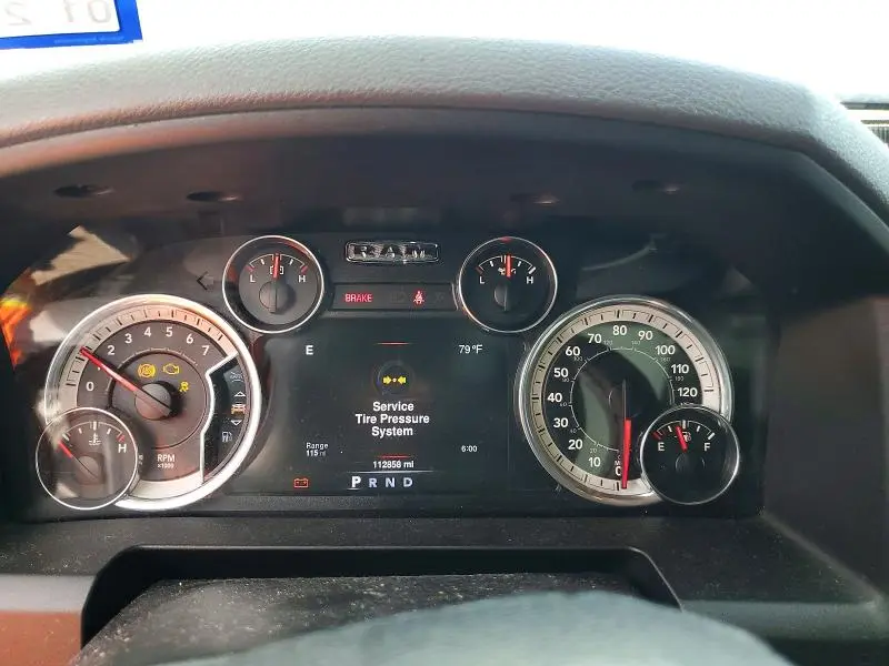 2016 RAM 1500 SLT  