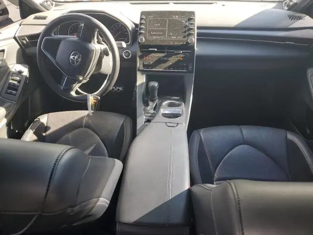 2019 TOYOTA AVALON XLE  