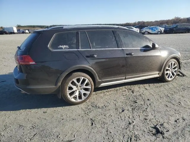 2017 VOLKSWAGEN GOLF ALLTRACK S  