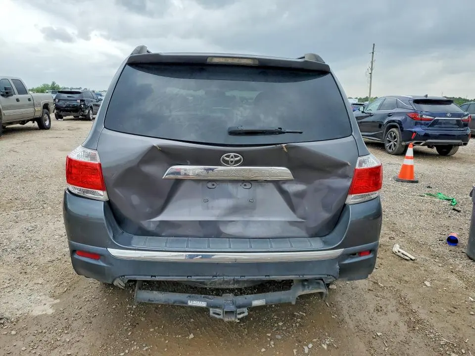 2013 TOYOTA HIGHLANDER BASE  