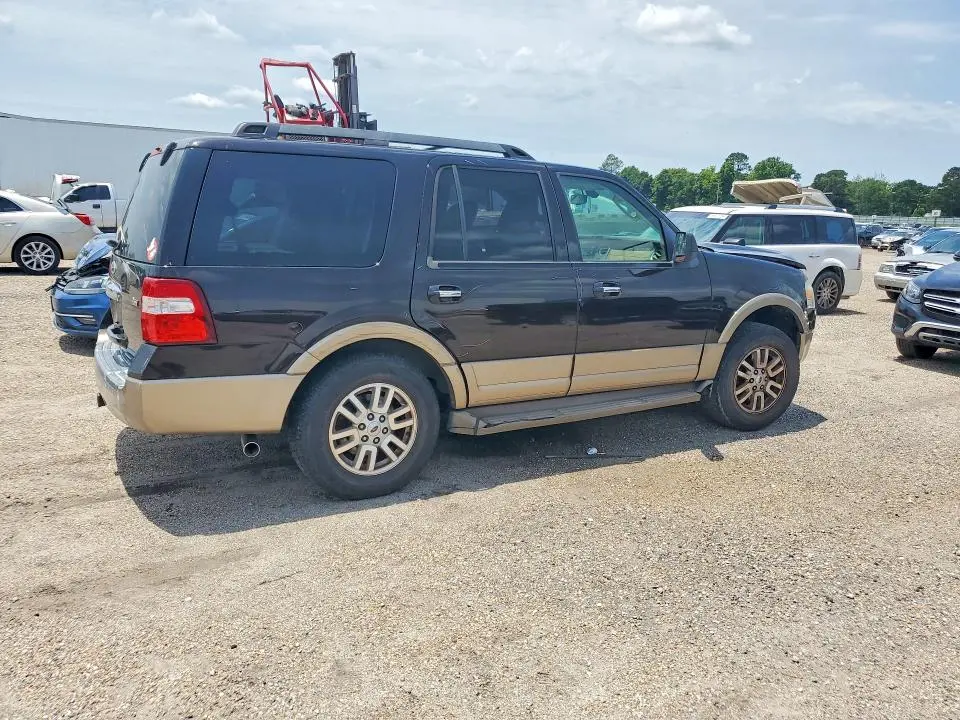 2013 FORD EXPEDITION XLT  