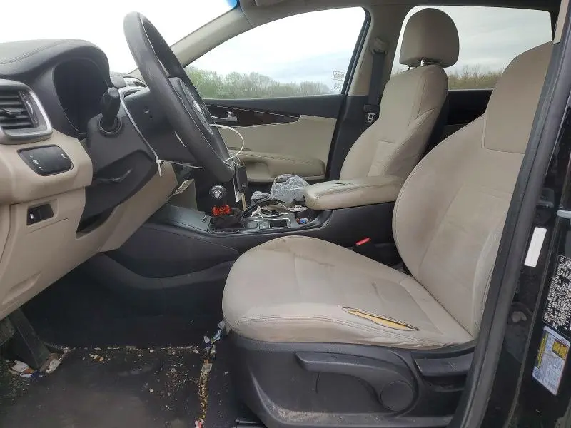2017 KIA SORENTO LX  