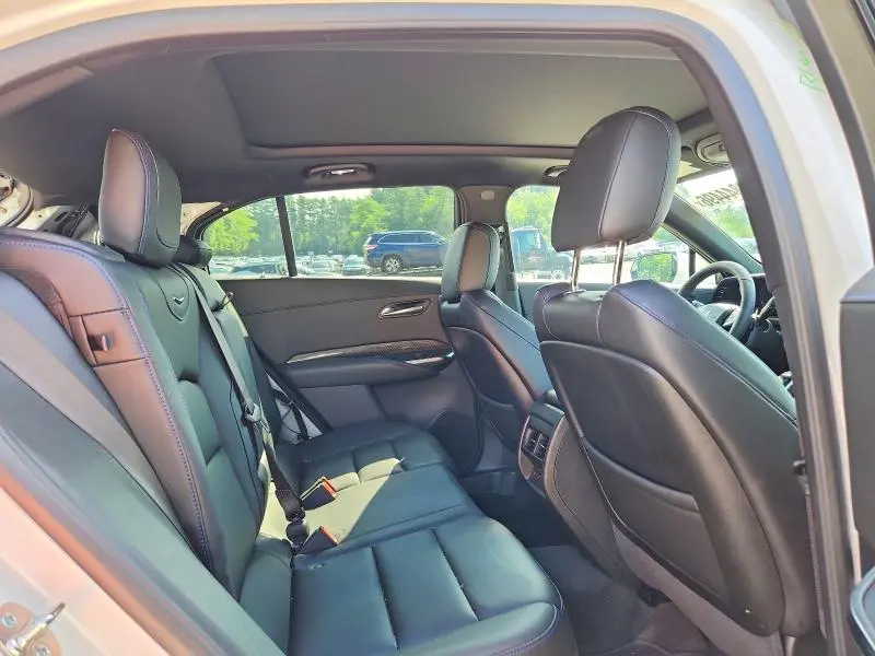 2024 CADILLAC XT4 SPORT  