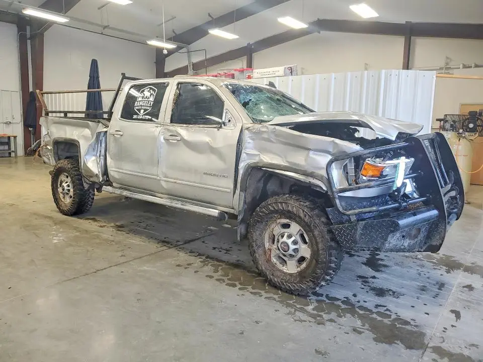 2017 GMC SIERRA K2500 SLE  