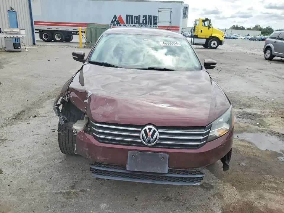2013 VOLKSWAGEN PASSAT SE  