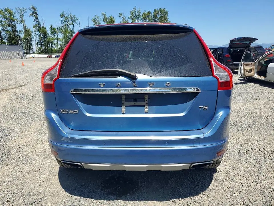 2016 VOLVO XC60 T5 PREMIER  