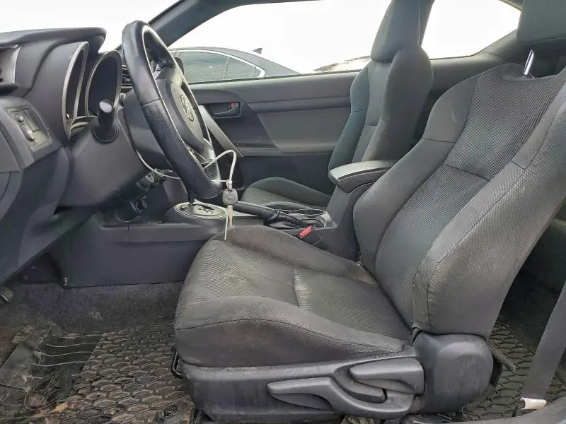 2013 TOYOTA SCION TC   