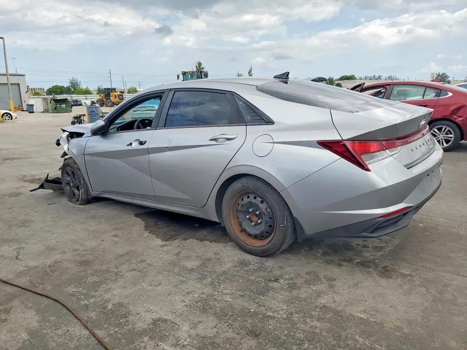 2021 HYUNDAI ELANTRA SEL  