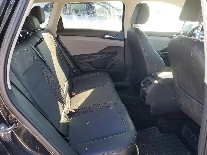 2024 VOLKSWAGEN TAOS SE  