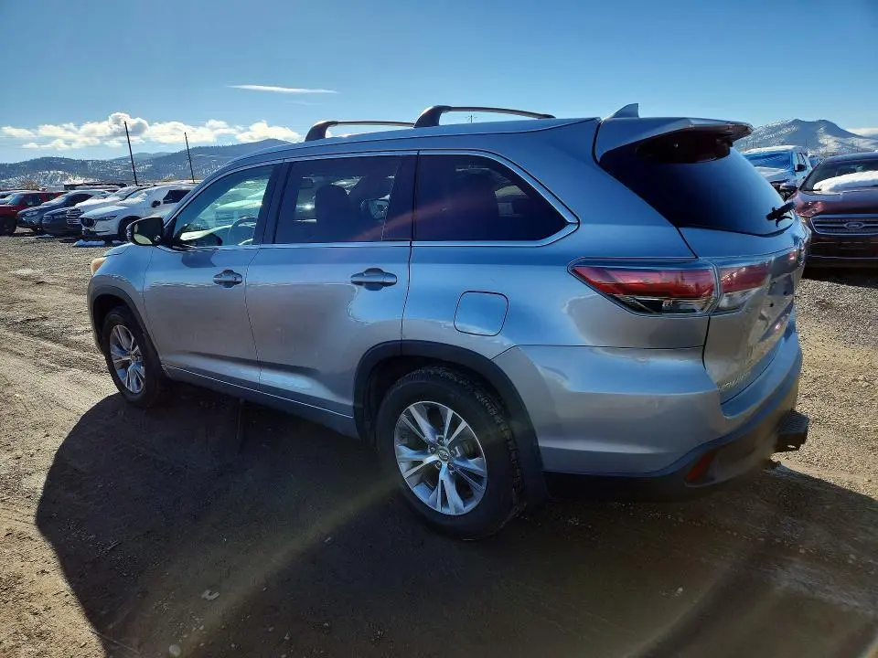 2015 TOYOTA HIGHLANDER XLE  