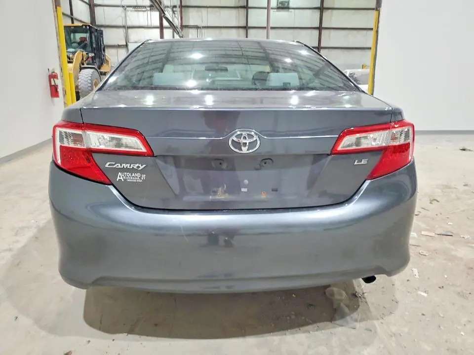 2012 TOYOTA CAMRY LE  