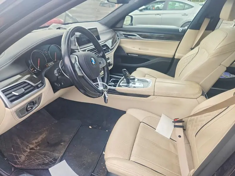 2018 BMW 750 XI  