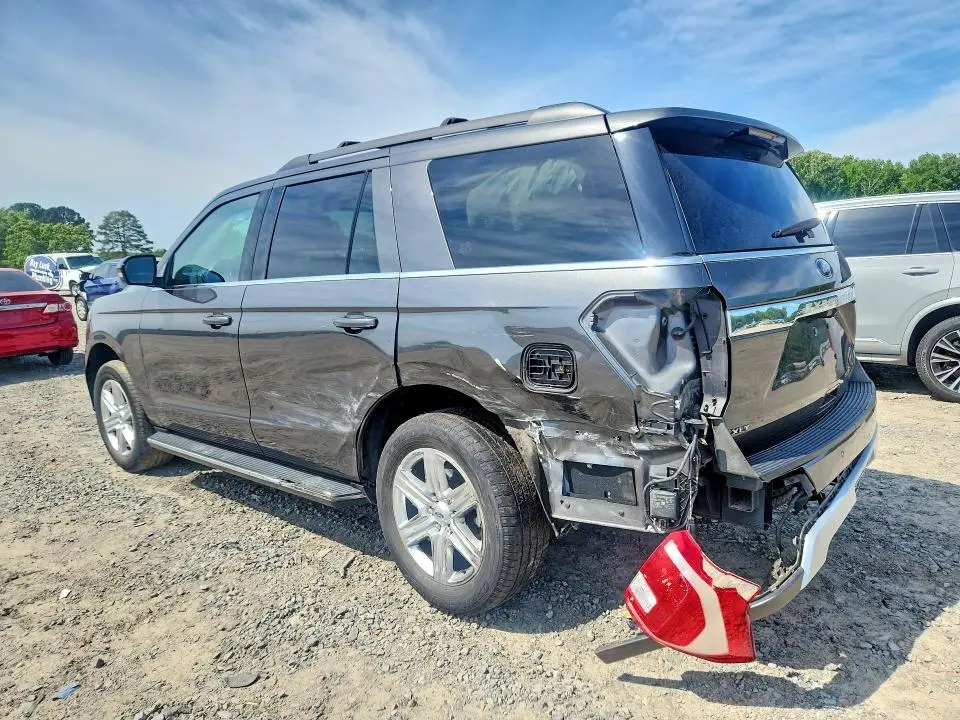 2021 FORD EXPEDITION XLT  